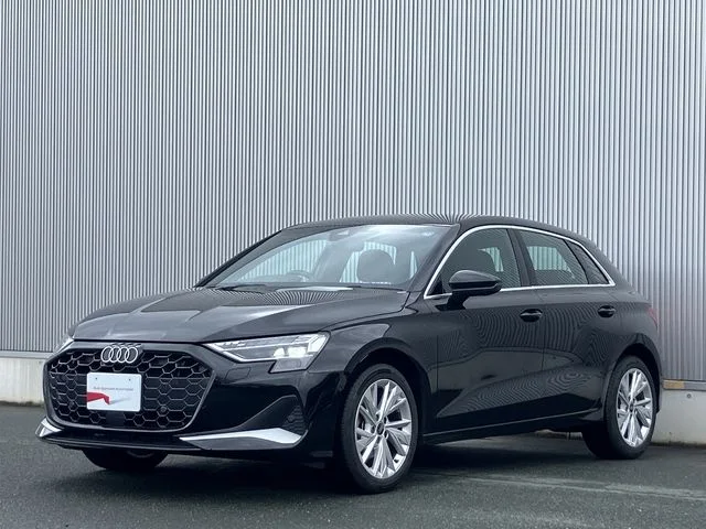 Audi AUDI A3 SPORTBACK 30　TFSI　アドバンスド 2025