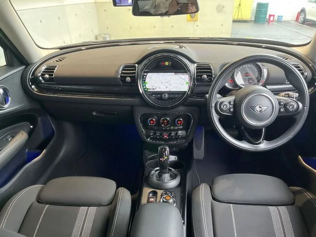 Bmw MINI COOPER SD CLUBMAN ベースグレード photo 2